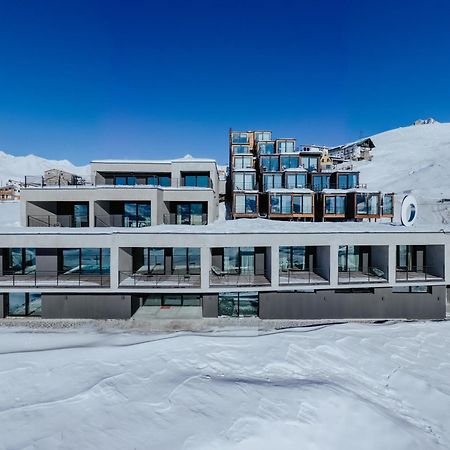 Quadrum Hotel Gudauri Eksteriør billede